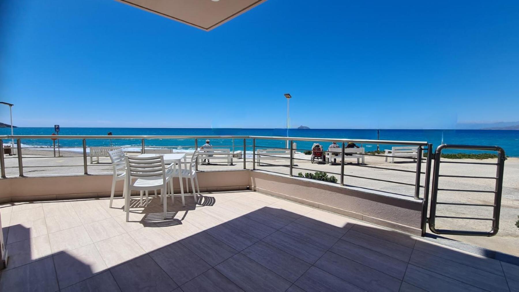 Bella Mare Luxury Apartments カラマキ エクステリア 写真